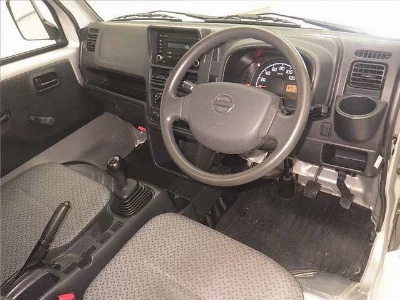 NISSAN NT100 CLIPPER