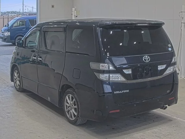 Toyota Vellfire  с аукциона в Японии