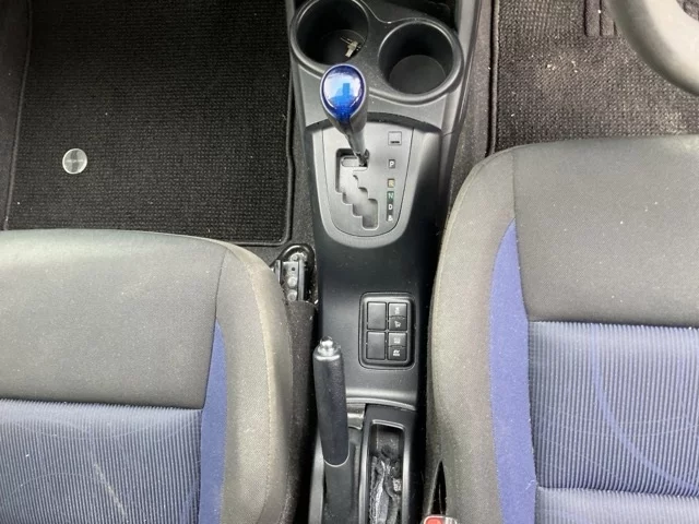 Toyota Aqua  с аукциона в Японии
