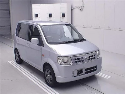 Nissan Otti