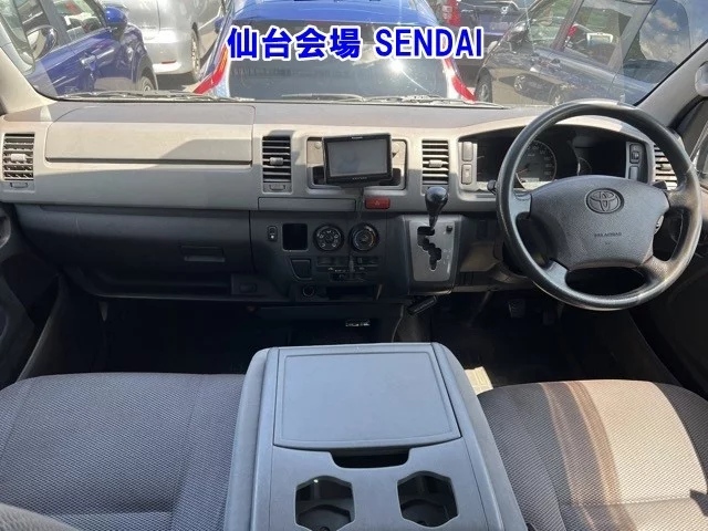 Toyota RegiusAce  с аукциона в Японии