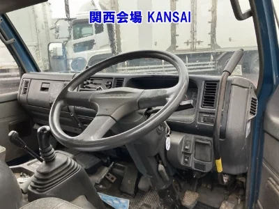 Mazda Titan