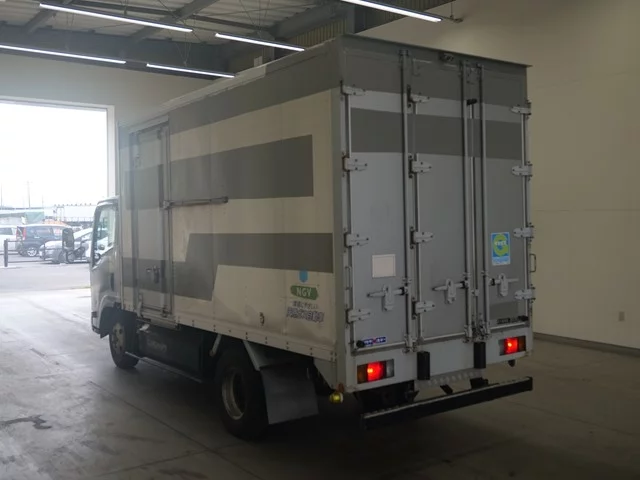 Isuzu Elf  с аукциона в Японии