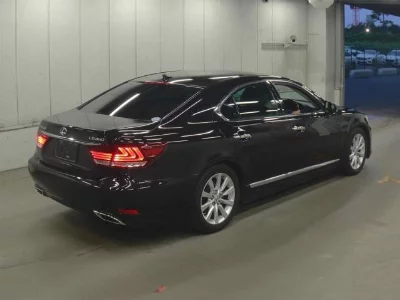 LEXUS LS