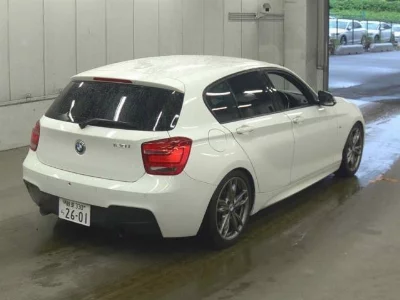 BMW 1 SERIES
