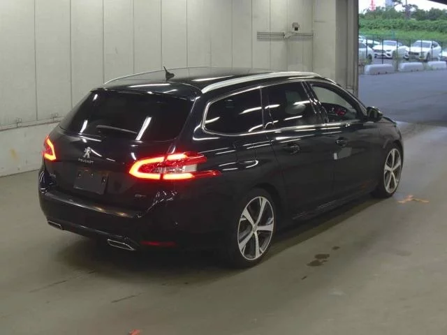 Peugeot 308  с аукциона в Японии