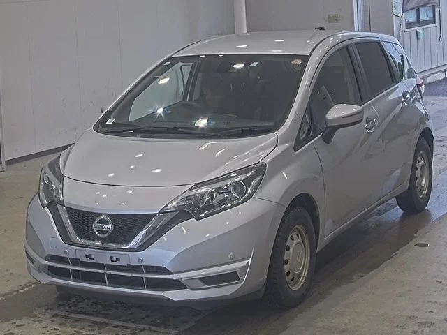 Nissan Note  с аукциона в Японии
