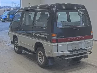Mitsubishi Delica