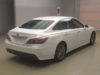 Toyota CROWN HYBRID