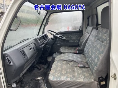 Mazda TITAN