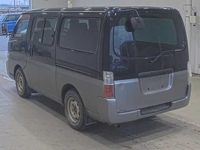 Nissan Caravan  с аукциона в Японии