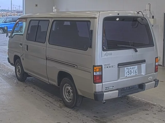 Nissan Homy  с аукциона в Японии