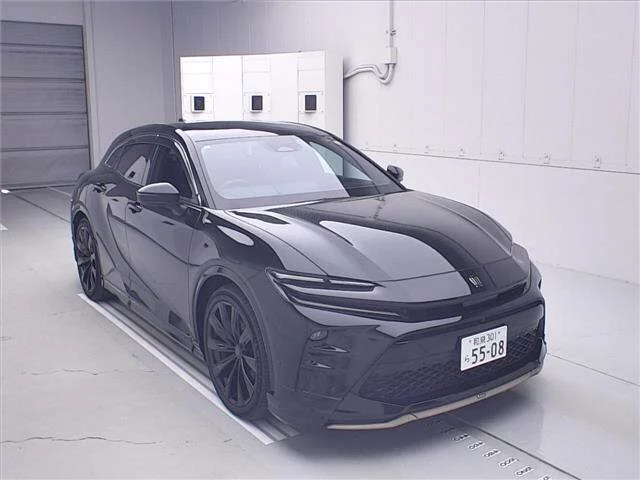 Toyota Crown Sport  с аукциона в Японии