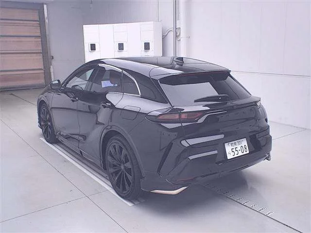 Toyota Crown Sport  с аукциона в Японии