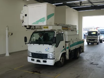 Isuzu Elf