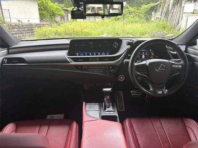 Lexus ES300h  с аукциона в Японии