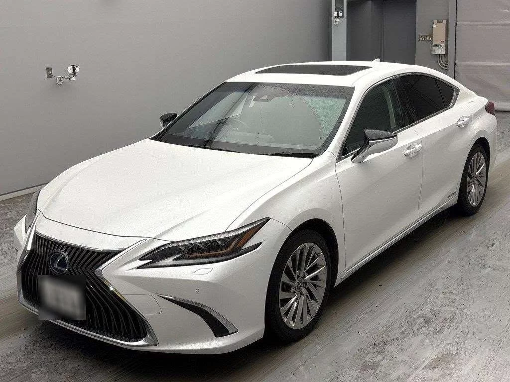Lexus ES300h  с аукциона в Японии