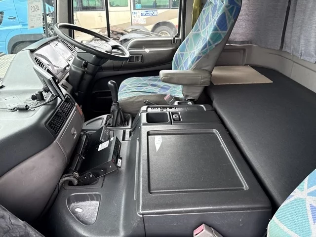 Hino Profia  с аукциона в Японии
