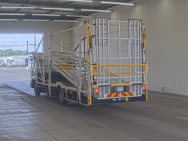 Nissan UD  с аукциона в Японии