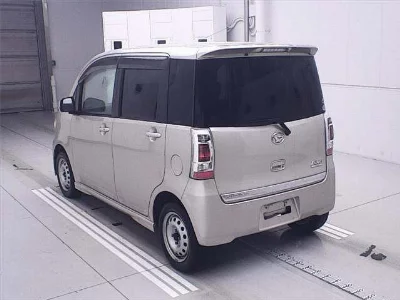 Daihatsu Tanto Exe