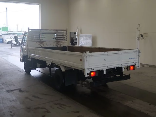 Isuzu Elf  с аукциона в Японии