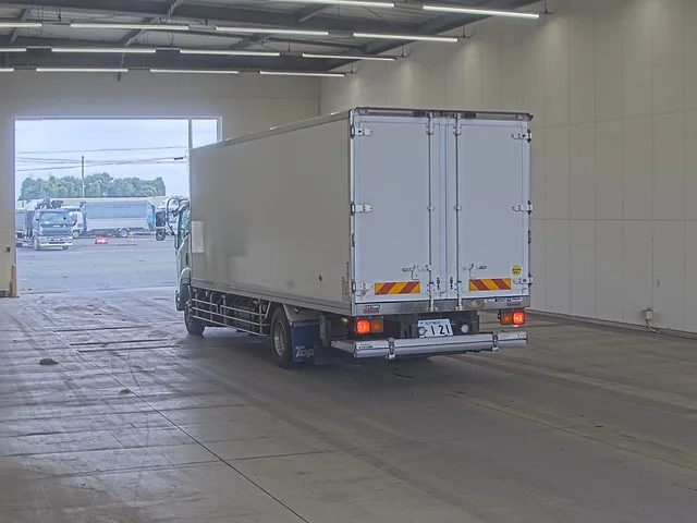 Isuzu Forward  с аукциона в Японии