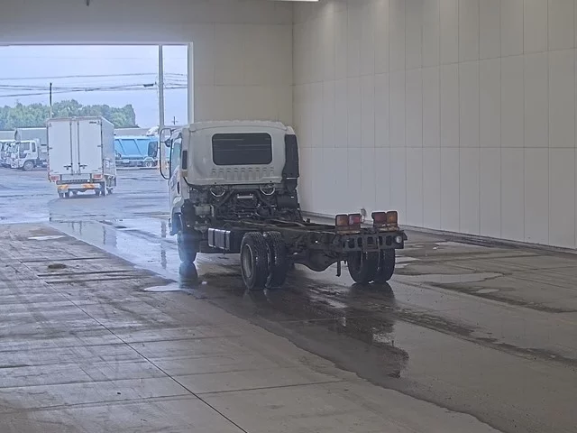 Isuzu Forward  с аукциона в Японии