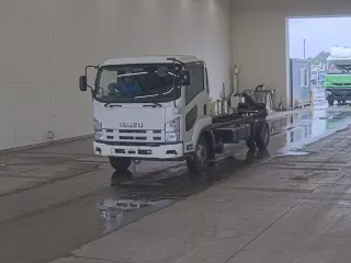 Isuzu Forward  с аукциона в Японии