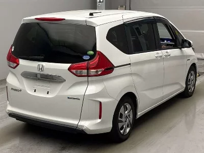 HONDA FREED + HYBRID