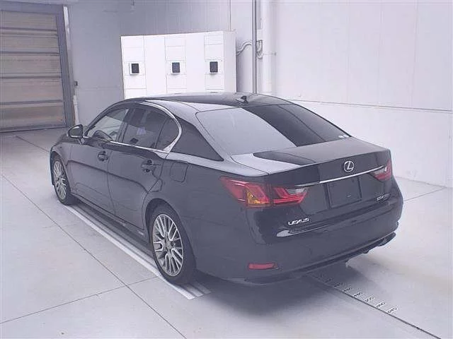 Lexus GS  с аукциона в Японии
