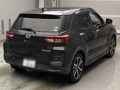DAIHATSU ROCKY