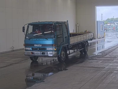 Isuzu Forward
