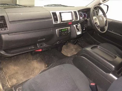 TOYOTA HIACE