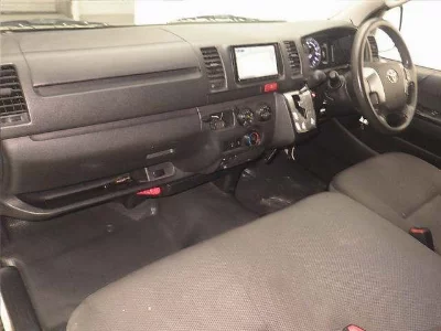 TOYOTA HIACE