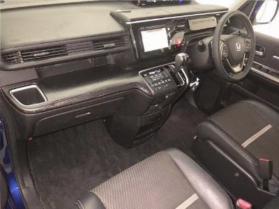 Honda STEPWGN SPADA