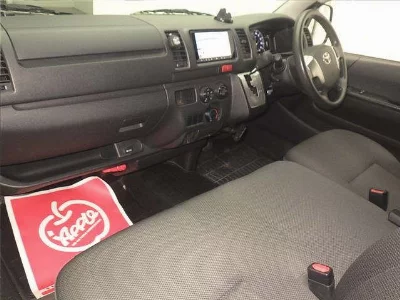TOYOTA HIACE