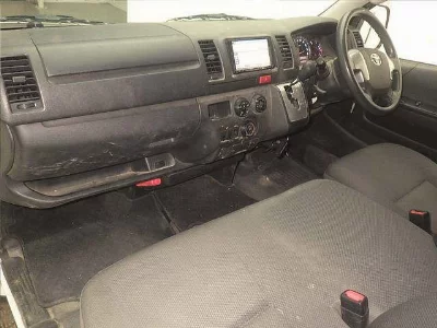 TOYOTA HIACE