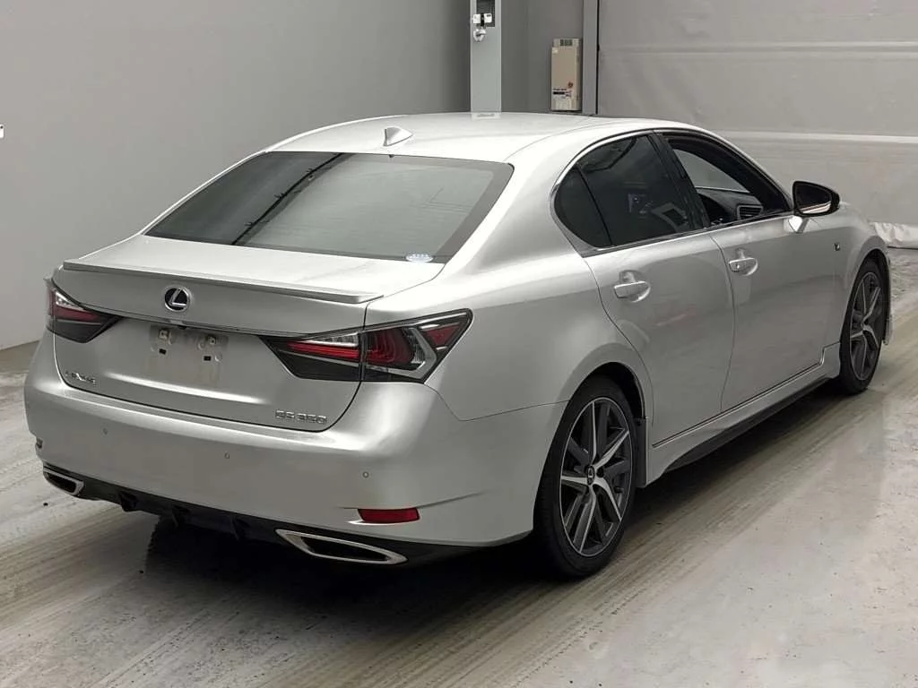 Lexus GS  с аукциона в Японии