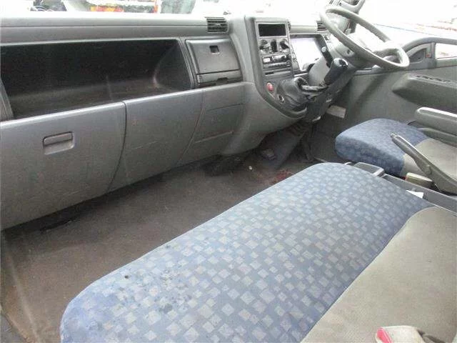 Mitsubishi Fuso Canter  с аукциона в Японии