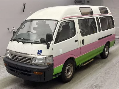 Toyota HiAce Commuter