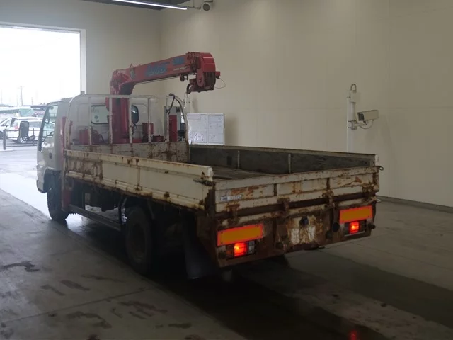 Isuzu Elf  с аукциона в Японии