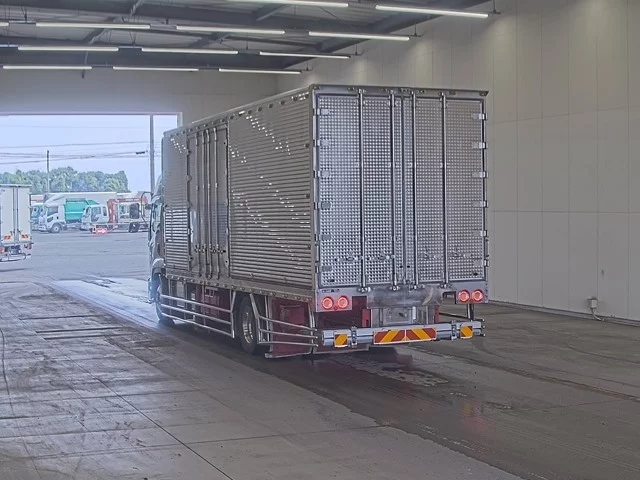 Isuzu Forward  с аукциона в Японии