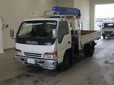 Isuzu Elf