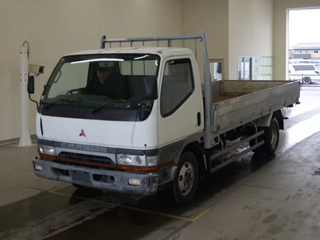 Mitsubishi Fuso Canter  с аукциона в Японии