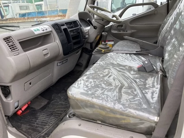 Hino Dutro  с аукциона в Японии