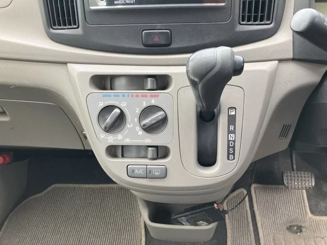 Daihatsu Mira e:S  с аукциона в Японии