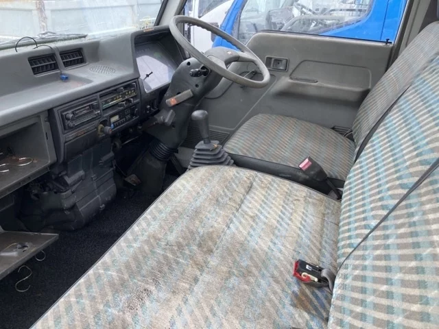 Mitsubishi Fuso Canter  с аукциона в Японии