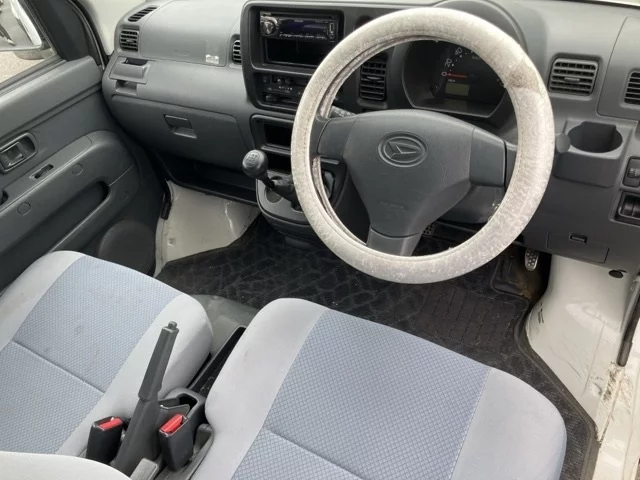 Daihatsu Hijet Cargo  с аукциона в Японии