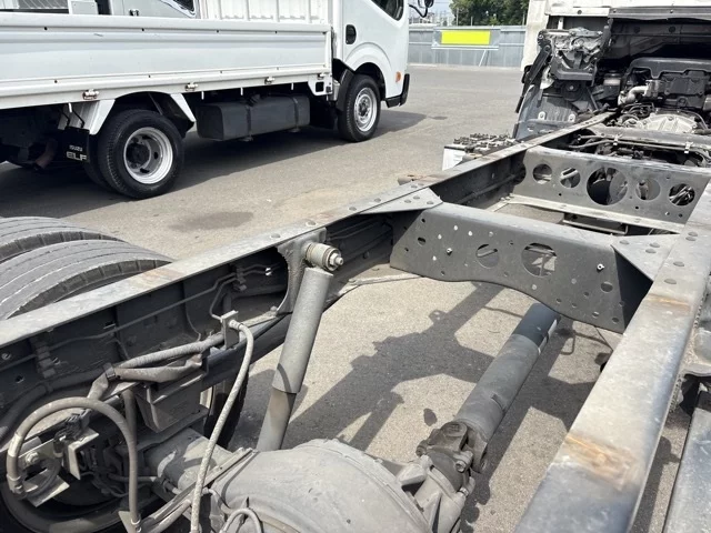 Isuzu Elf  с аукциона в Японии