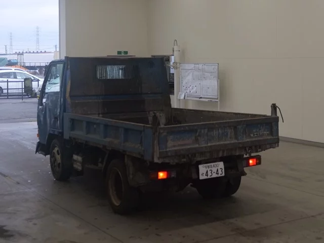 Mitsubishi Fuso Canter  с аукциона в Японии